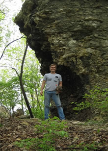 Inspired by the Gillham walk experience with Dona Boley, Dr. Andrew Park begins clearing a favorite outcrop in the northwest quadrant of Roanoke Park. - [b]April 18, 2010.[/b]